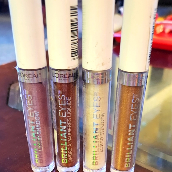 Liquid eyeshadow